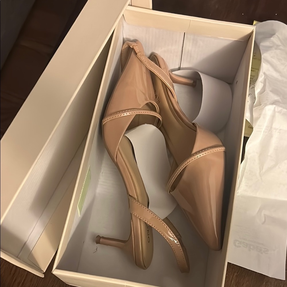 Elegant Tan Heels